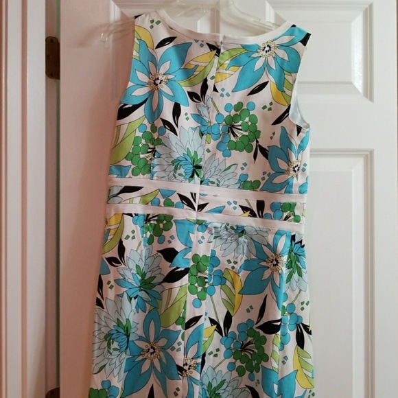 Dress👗👗 - Picture 3 of 4